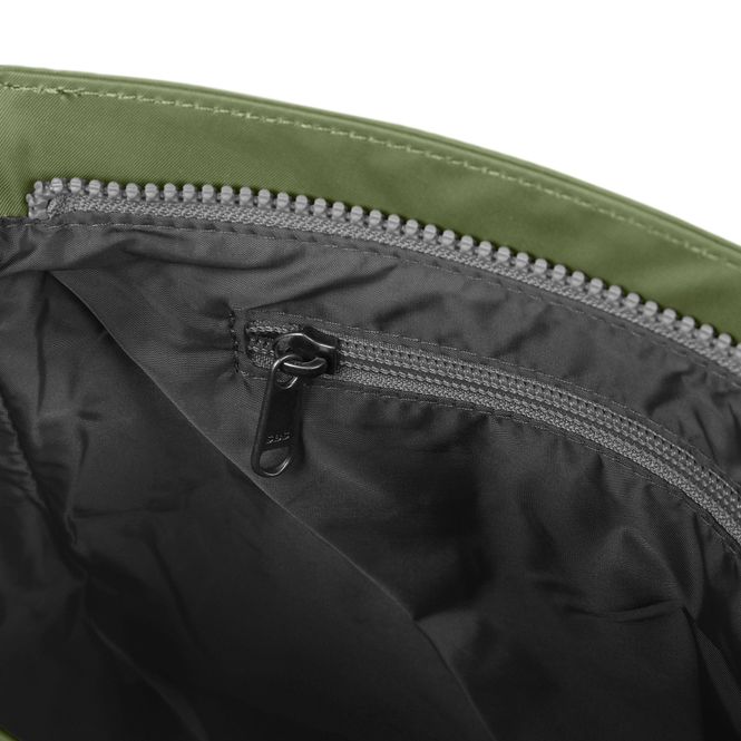 Huvudbild Roka Shoulderbag Kennington B avacado
